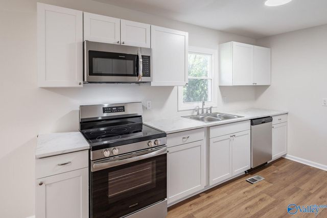 2114 NW Linde Street, Huntsville, AL 35810