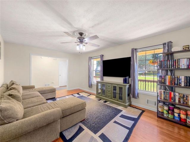368 Cattlemans Circle Circle, Mcdonough, GA 30252