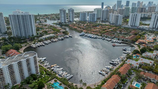 3545 MAGELLAN Circle 352-5, Aventura, FL 33180