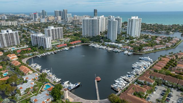 3545 MAGELLAN Circle 352-5, Aventura, FL 33180