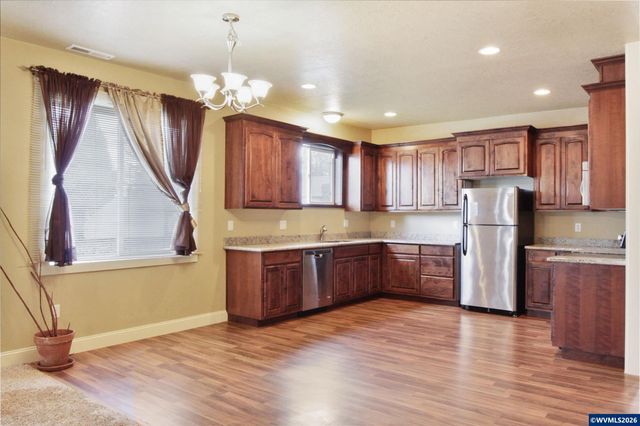 3571 Anchor Ct NE, Salem, OR 97305