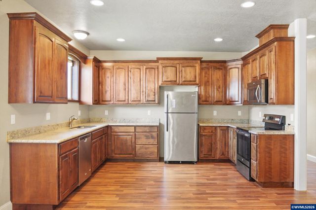 3571 Anchor Ct NE, Salem, OR 97305