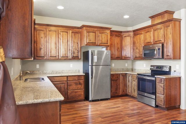 3571 Anchor Ct NE, Salem, OR 97305