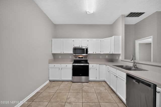 398 WILLOW GREEN Drive, Orange Park, FL 32073