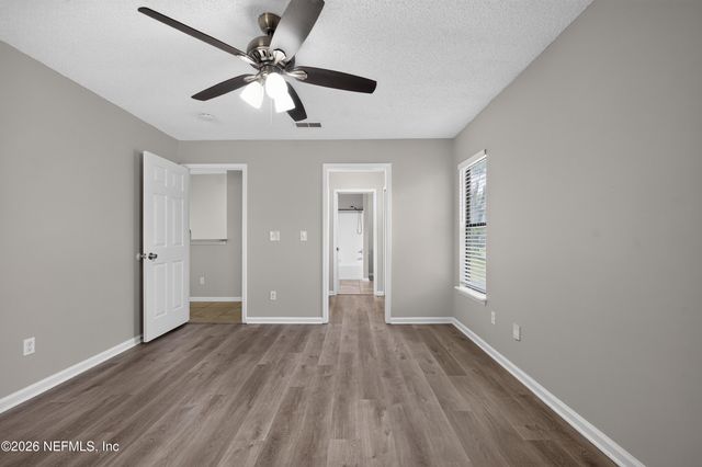 398 WILLOW GREEN Drive, Orange Park, FL 32073