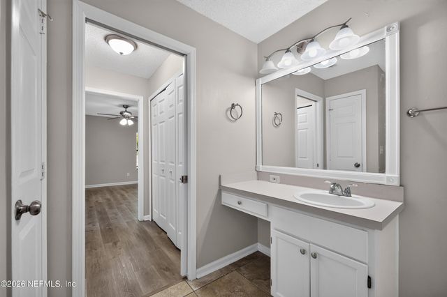 398 WILLOW GREEN Drive, Orange Park, FL 32073