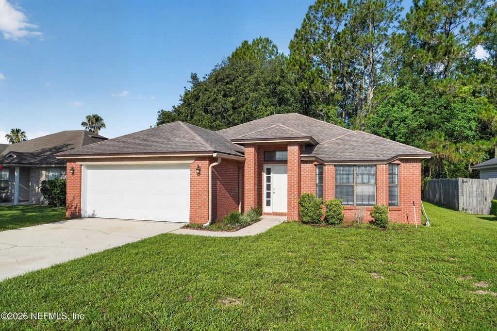 398 WILLOW GREEN Drive, Orange Park, FL 32073