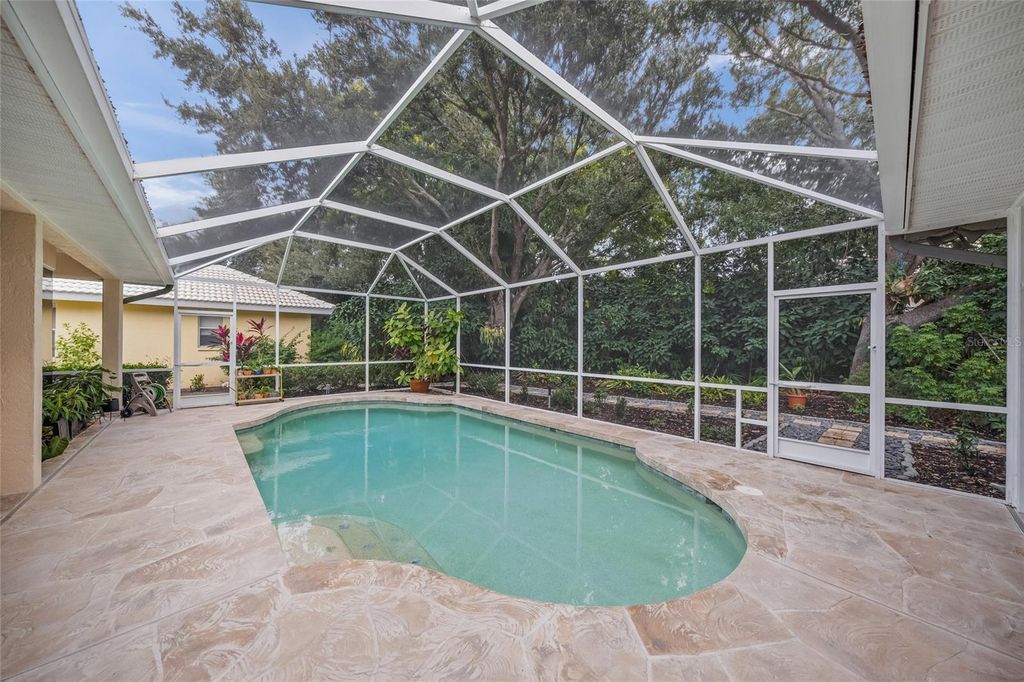 6660 SAINT JAMES CROSSING