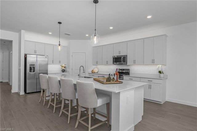 21126 Verawood LOOP, Estero, FL 33928