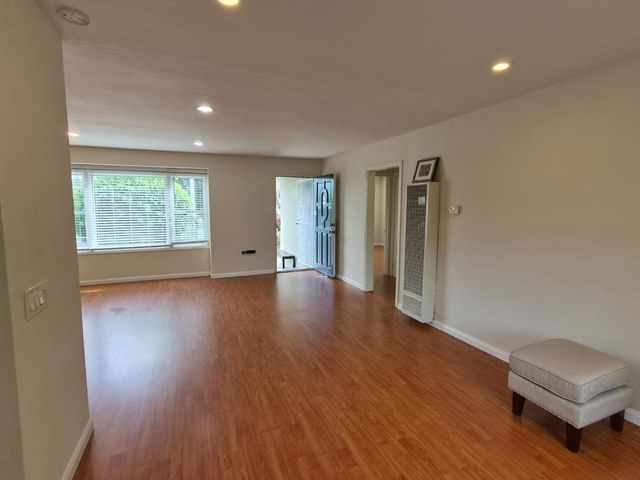 1993 De La Pena Avenue, Santa Clara, CA 95050