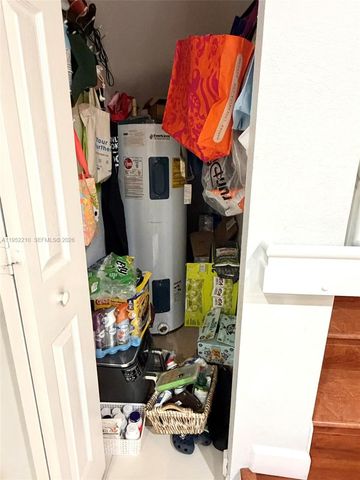 10780 NW 74th Ln, Doral, FL 33178