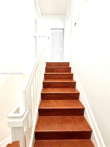 10780 NW 74th Ln, Doral, FL 33178