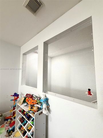 10780 NW 74th Ln, Doral, FL 33178