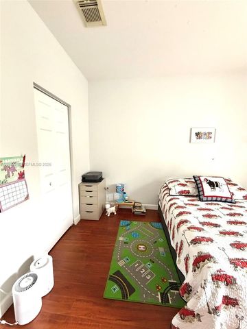 10780 NW 74th Ln, Doral, FL 33178