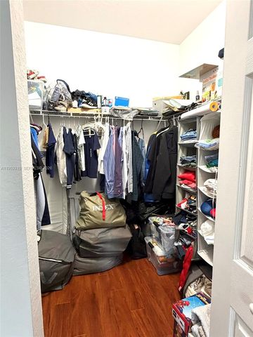 10780 NW 74th Ln, Doral, FL 33178