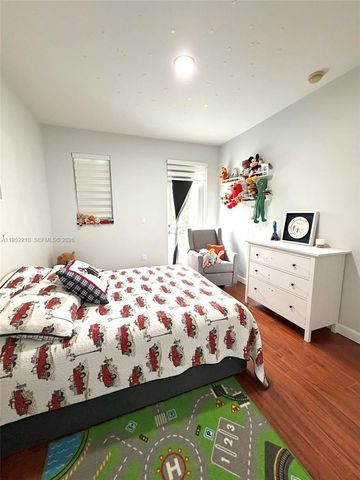 10780 NW 74th Ln, Doral, FL 33178