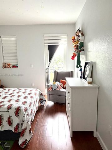 10780 NW 74th Ln, Doral, FL 33178