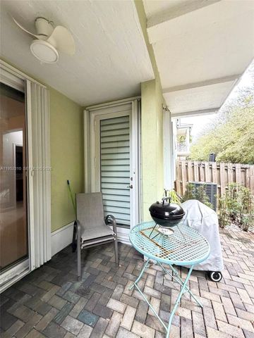 10780 NW 74th Ln, Doral, FL 33178