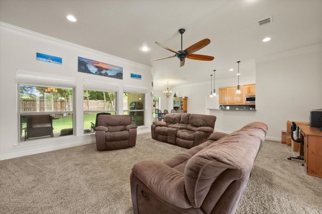 548 Mckittrick Court, Godley, TX 76044