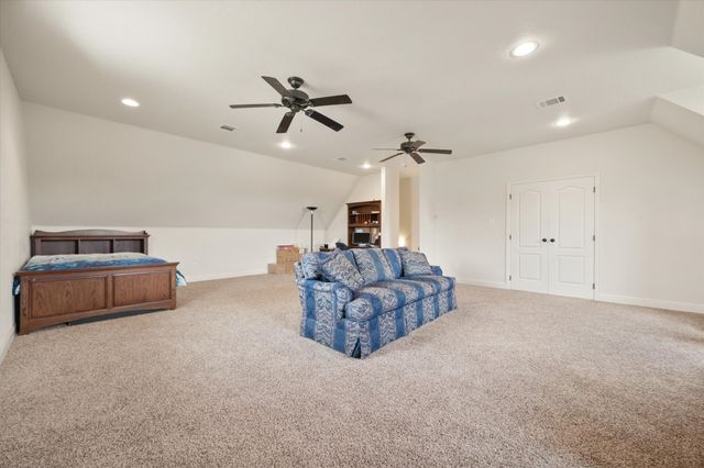 548 Mckittrick Court, Godley, TX 76044