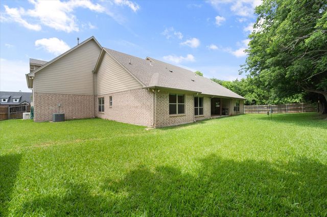 548 Mckittrick Court, Godley, TX 76044