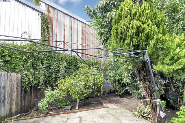 917 26Th Ave, Oakland, CA 94601