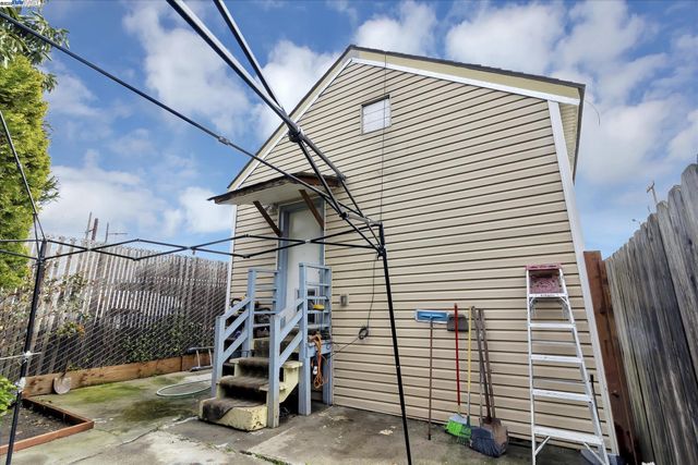917 26Th Ave, Oakland, CA 94601