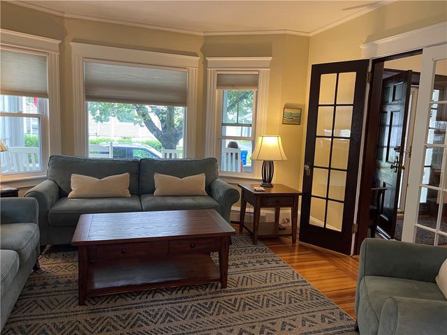 35 Annandale Road, Newport, RI 02840