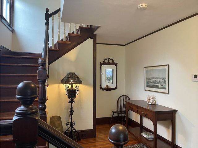 35 Annandale Road, Newport, RI 02840
