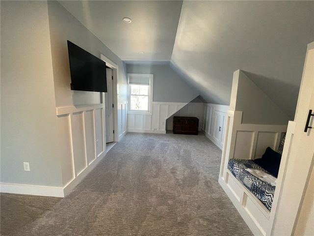 35 Annandale Road, Newport, RI 02840