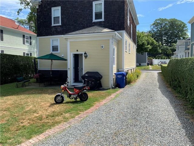 35 Annandale Road, Newport, RI 02840