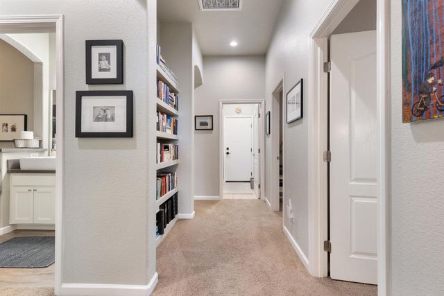 2168 Dorrington Dr, Roseville, CA 95661