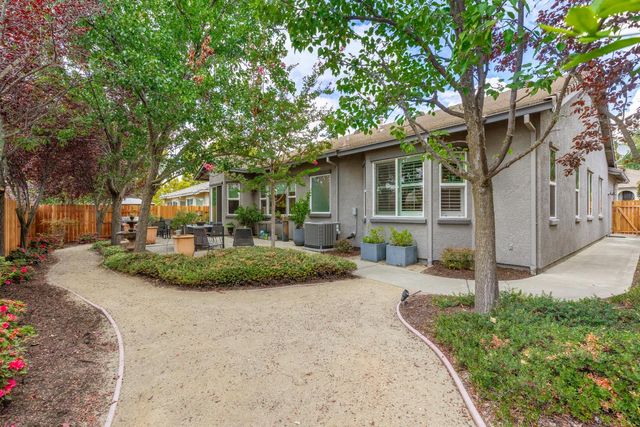 2168 Dorrington Dr, Roseville, CA 95661