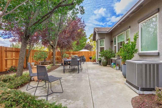 2168 Dorrington Dr, Roseville, CA 95661