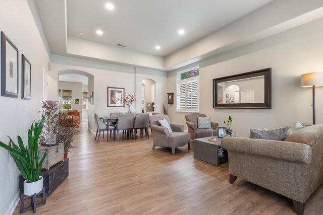 2168 Dorrington Dr, Roseville, CA 95661