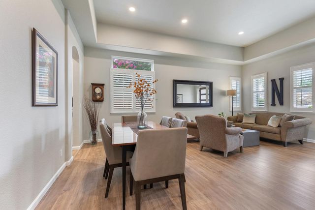 2168 Dorrington Dr, Roseville, CA 95661