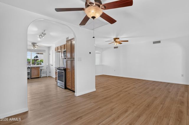 10613 W MEADE Drive, Sun City, AZ 85351