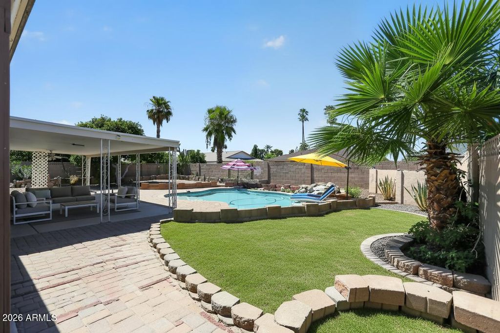 10613 W MEADE Drive, Sun City, AZ 85351 — photo 5