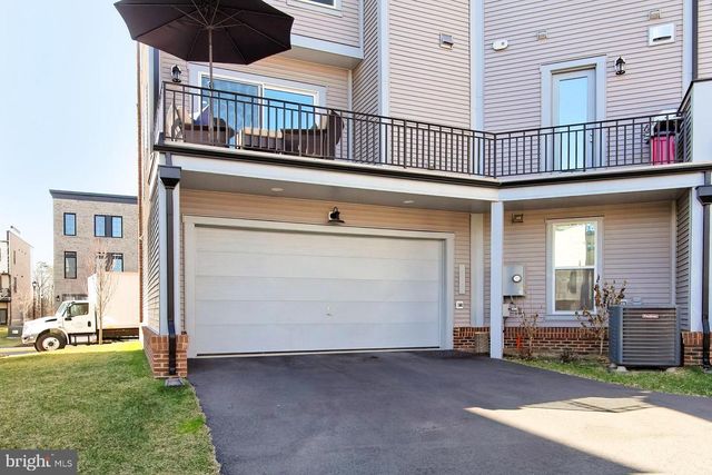 23109 COTTONWILLOW SQ, Brambleton, VA 20148