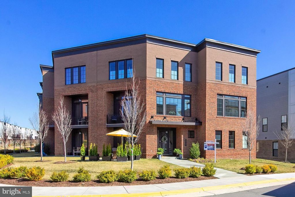 23109 COTTONWILLOW SQ, Brambleton, VA 20148