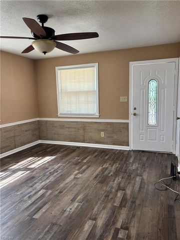 2641 Gilmerton RD, Chesapeake, VA 23323