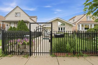 6237 S Tripp Avenue, Chicago, IL 60629