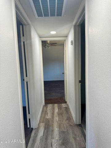 5519 W STATE Avenue, Glendale, AZ 85301