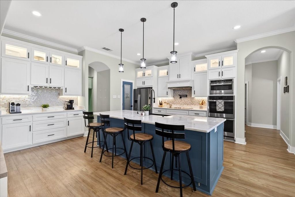 107 Oakbend Trail, Mabank, TX 75147