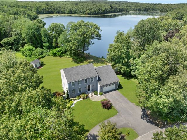 12 Woodlake Drive, Johnston, RI 02919