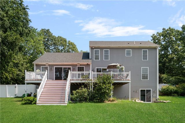 12 Woodlake Drive, Johnston, RI 02919