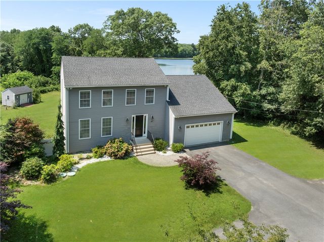 12 Woodlake Drive, Johnston, RI 02919