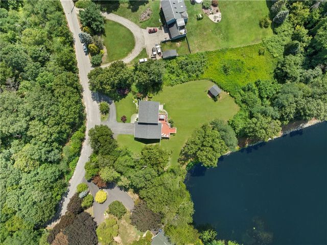 12 Woodlake Drive, Johnston, RI 02919
