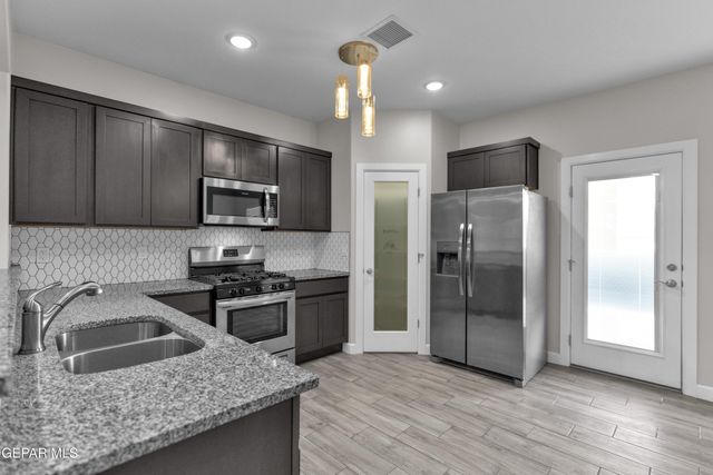 14932 MIKE A MENDOZA Avenue, El Paso, TX 79938