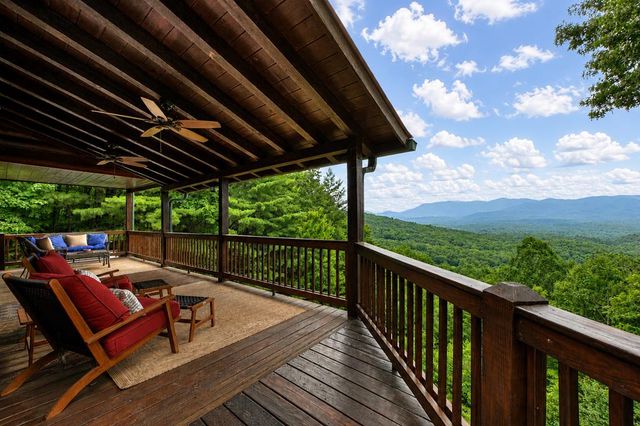 530 Amy Creek Circle, Ellijay, GA 30540